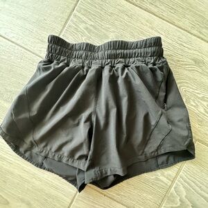 Hotty Hot High-Rise Lined Short 4"